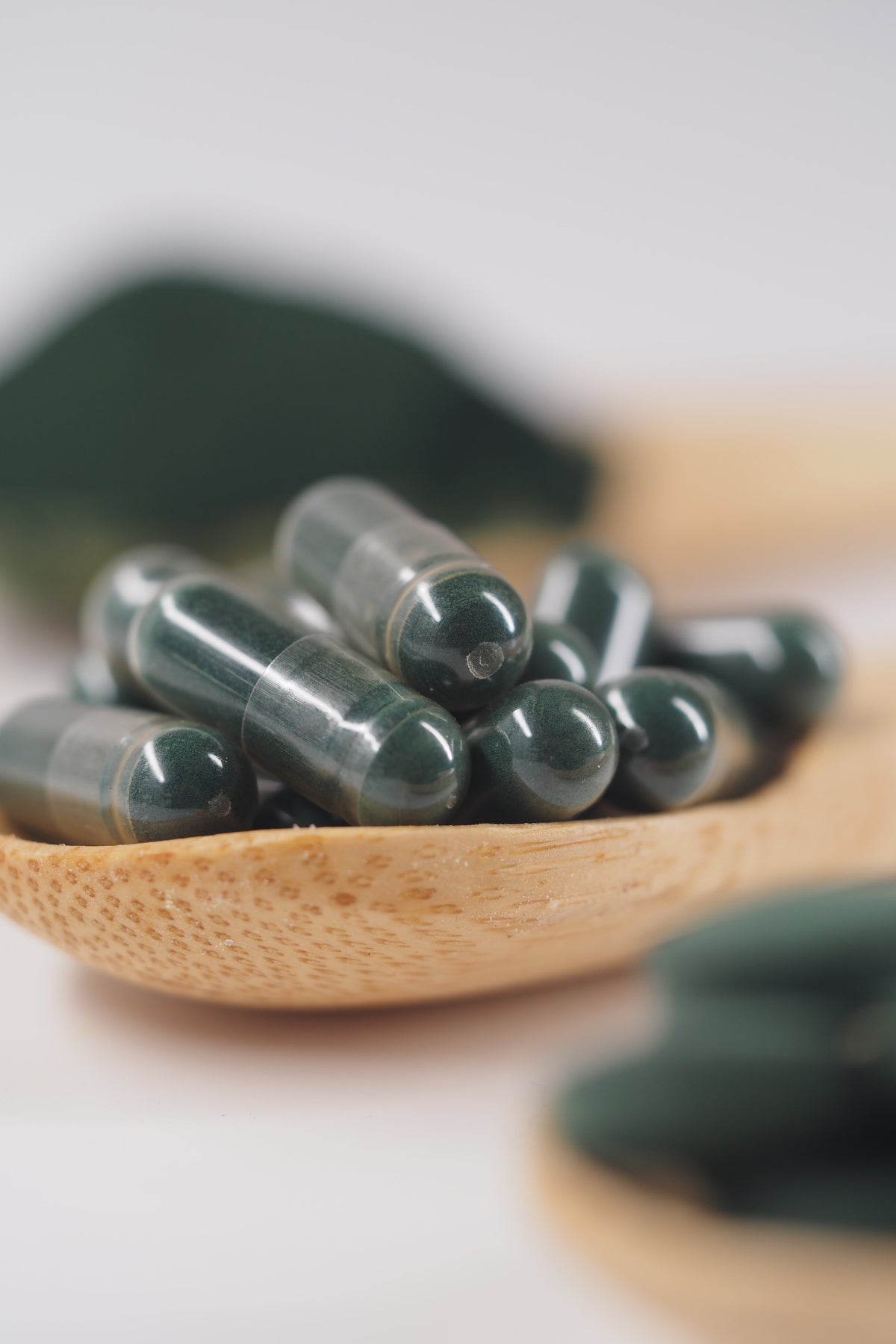 bisglycinate de fer dans une cuillere en bois